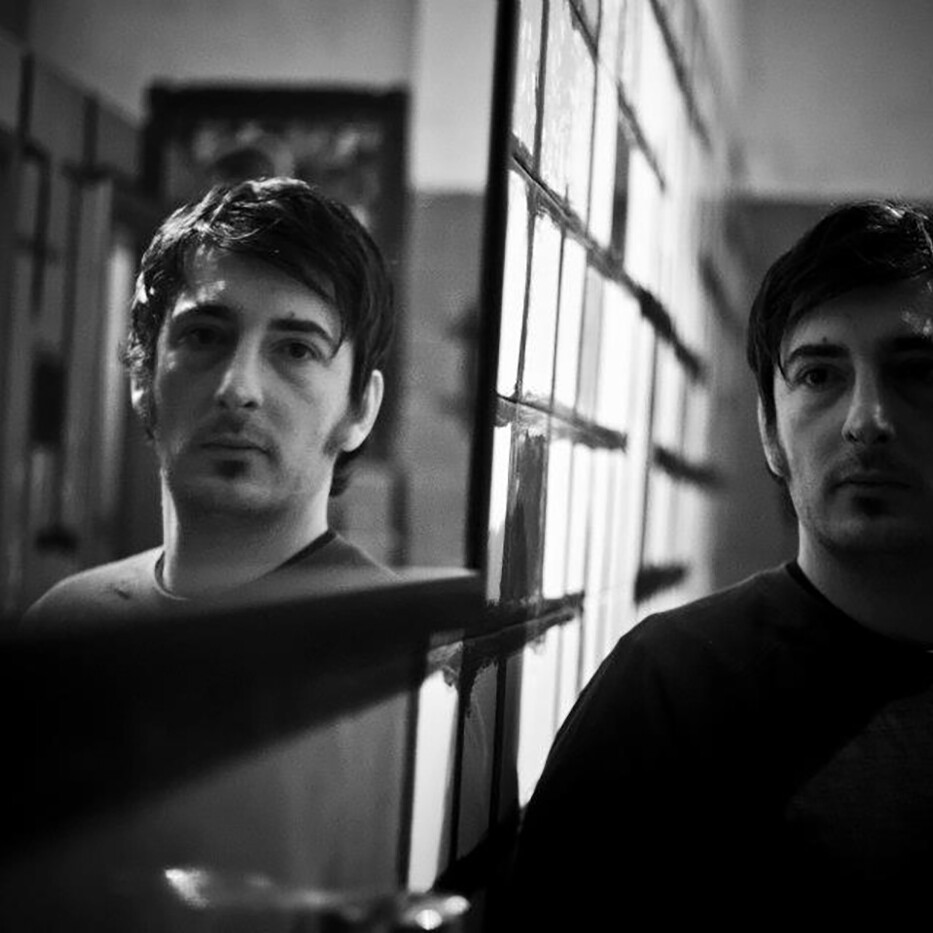 Liako Agency Toton Profile 1 Book